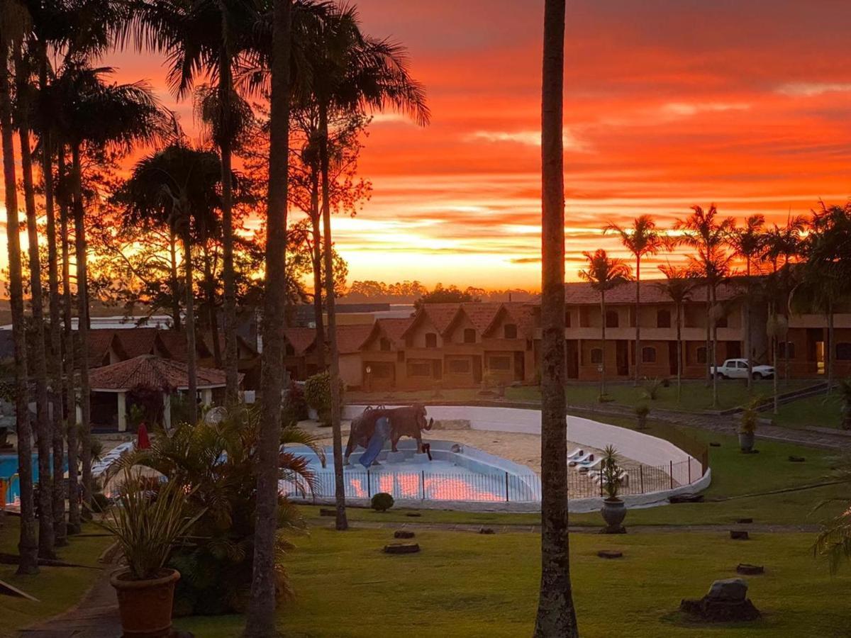 Eduardos Park Hotel Cotia  Esterno foto